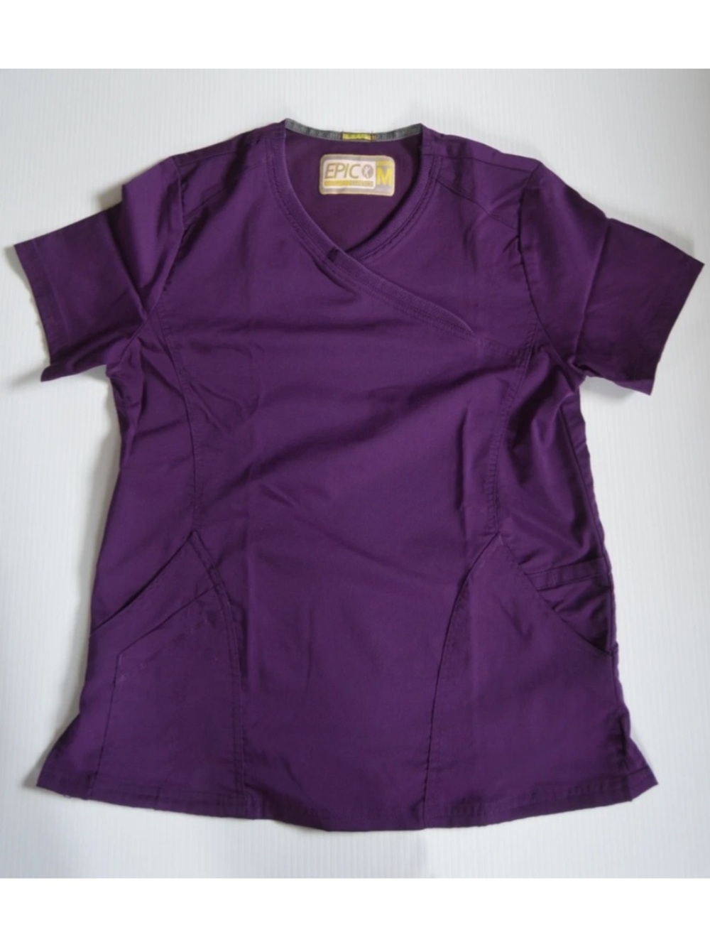 EPIC Women's Sz Medium Purple Scrub Top
